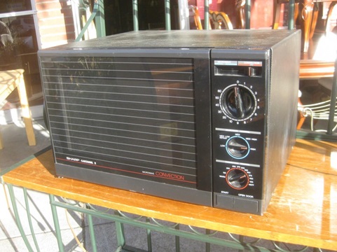 Peso a microonde: quanto pesa e cosa influenza il peso della stufa