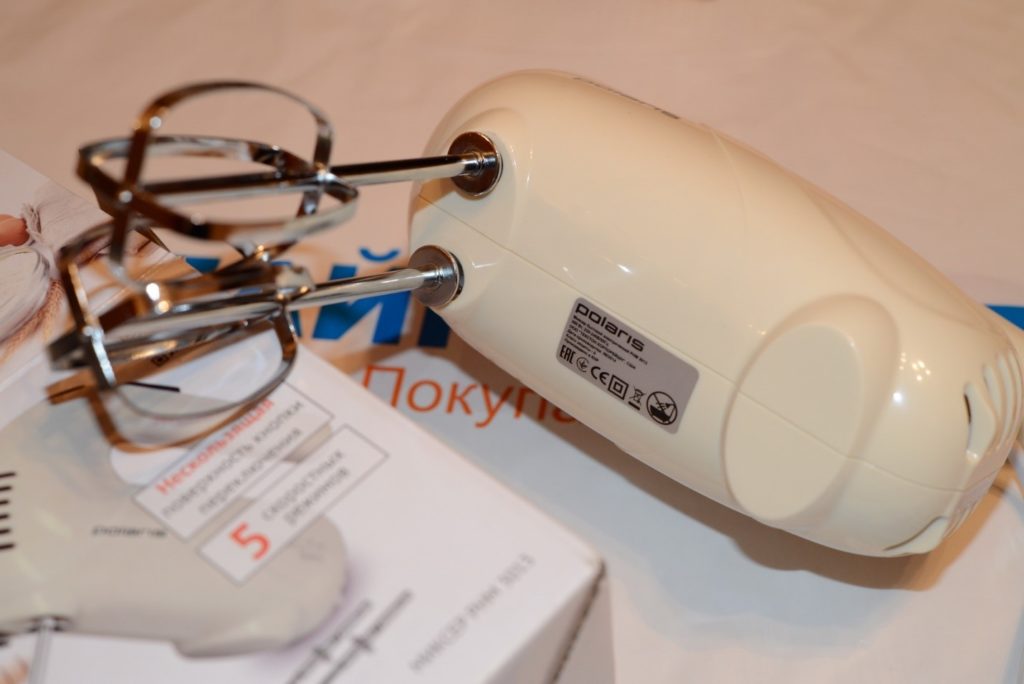 Miscelatori con una ciotola: una panoramica dei migliori modelli del 2018: brevi specifiche e prezzi correnti