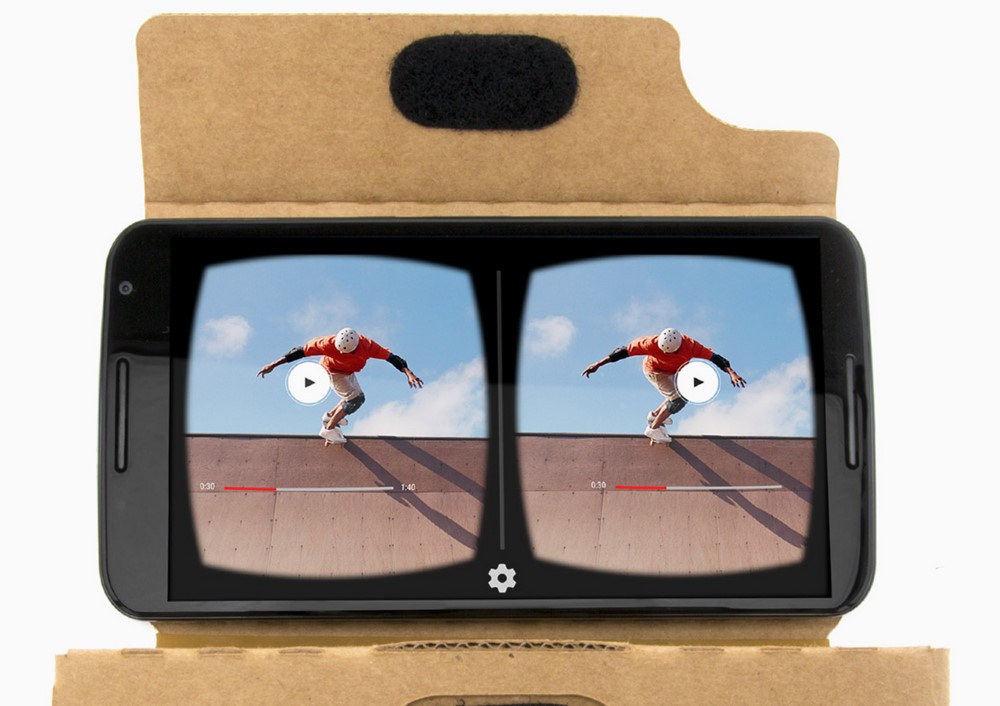 Occhiali per realtà virtuale per smartphone (VR)