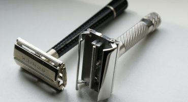 Scopri come pulire il rasoio senza infrangere le regole