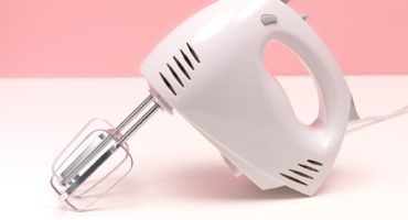 Il principio del dispositivo e come smontare l'ugello del miscelatore in diversi modelli